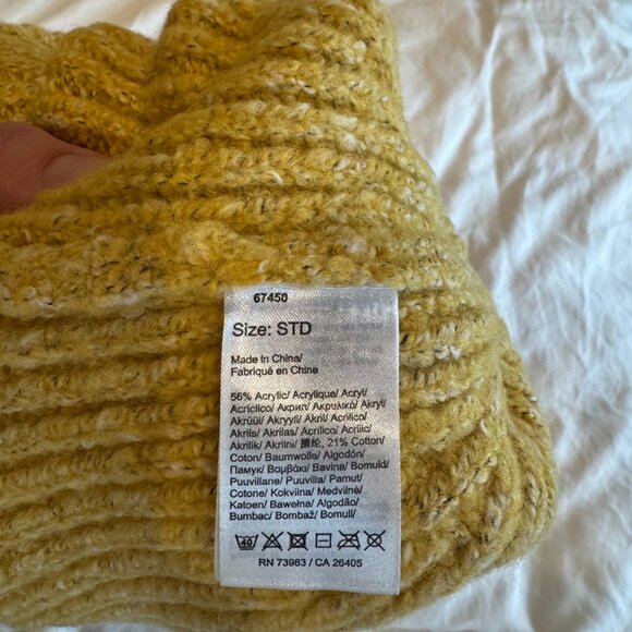 Helly Hansen Cozy Beanie NWT Unisex - Picture 4 of 4